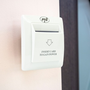 Pachet Yala control acces hotelier PNI CH2000L Gold si Intrerupator cu card PNI ES100 - Img 17