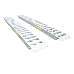 Set rampe aluminiu 8T pentru incarcare/descarcare 450x50x15cm