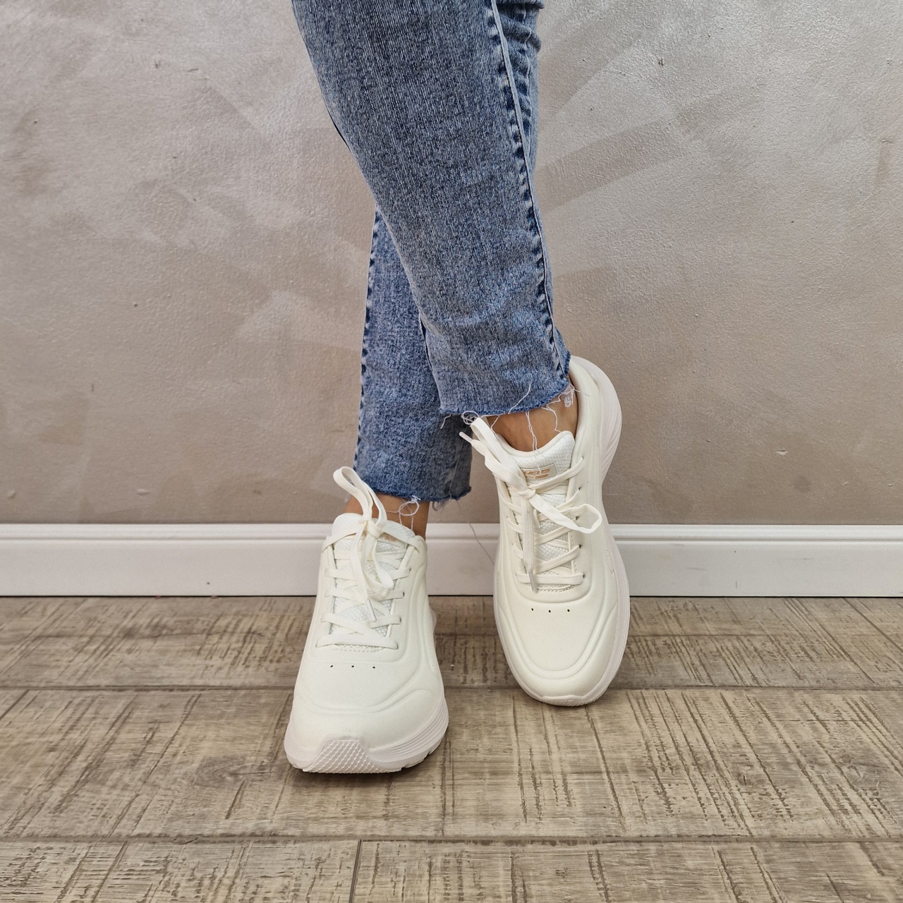 pantofi-dama-sport-skechers-bobs-squad-117485-wht