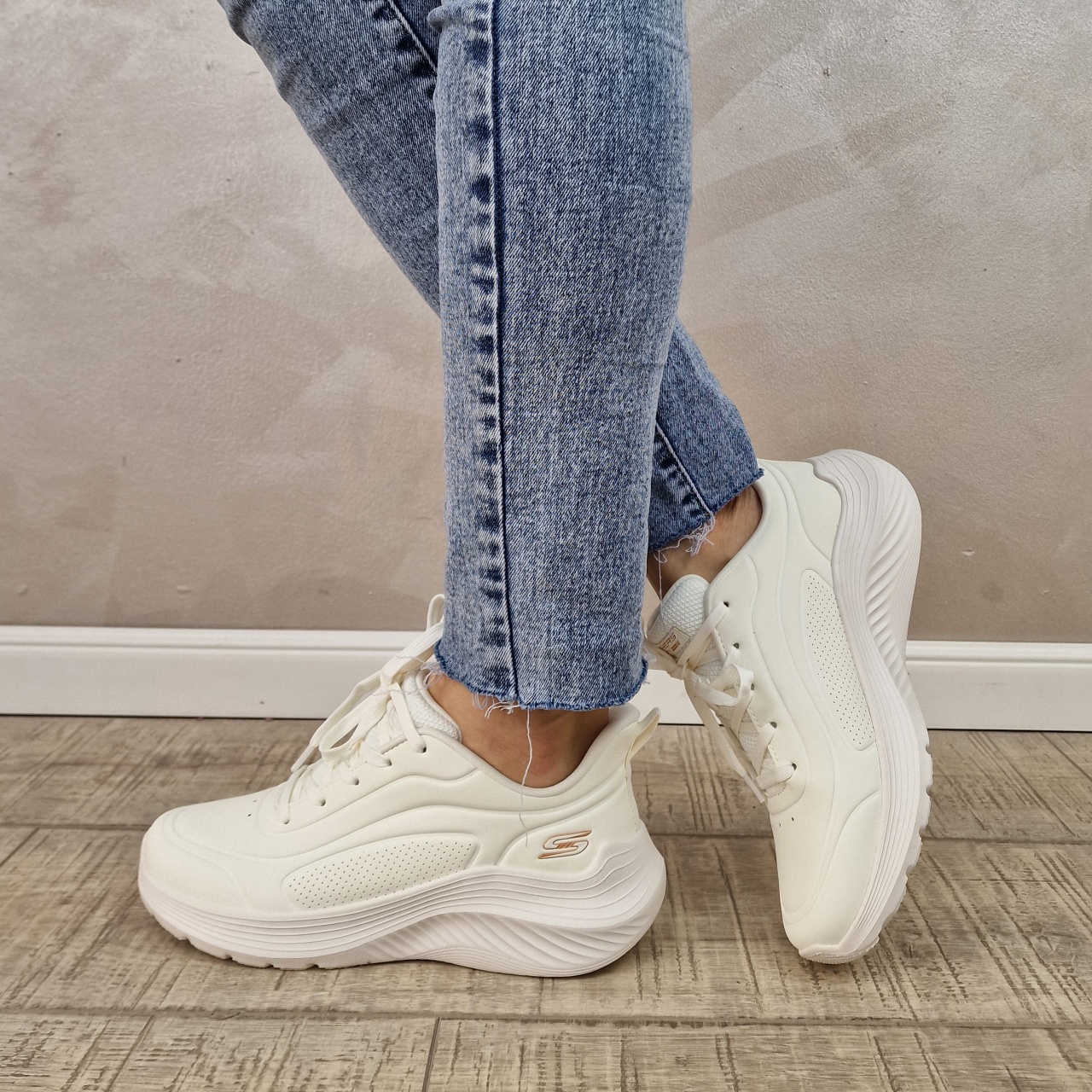 pantofi-dama-sport-skechers-bobs-squad-117485-wht