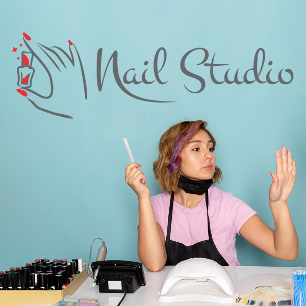 Nail studio (modern font, two colors)