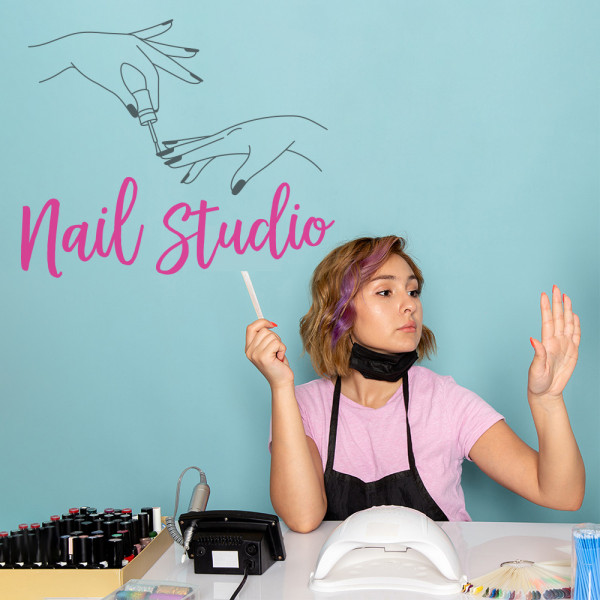 Nail studio