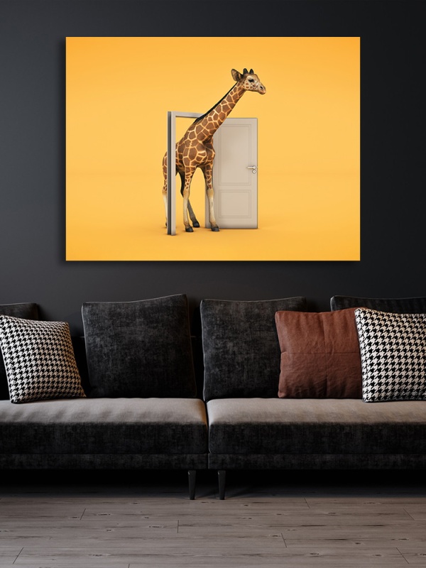 Tablou Girafa printr-o usa deschisa