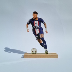 Figurina de birou din plexi glass cu Neymar - vedere fata - Img 3