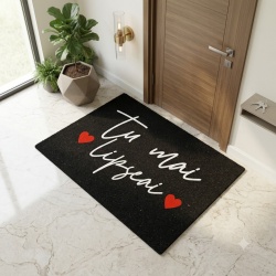 Covor de intrare personalizat - 60x40cm - Tu mai lipseai cu inimioare rosii - Img 2
