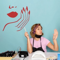 Lips and nails - Img 4