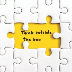 Tablou Motivational - Think Outside The Box Puzzle - Img 3