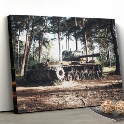Tablou Canvas Tanc In Padure