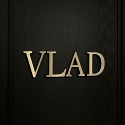 Litera cu nume din plexi auriu - Img 2