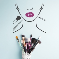 Make up (face and brushes) - Img 4
