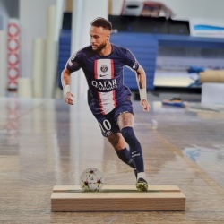 Figurina de birou din plexi glass cu Neymar - vedere fata - Img 4