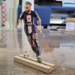 Figurina de birou din plexi glass cu Neymar - vedere fata - Img 5