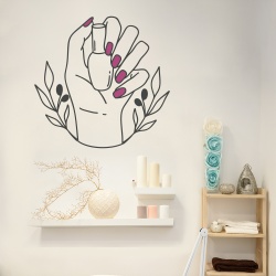 Hand holding nail paint - Img 3