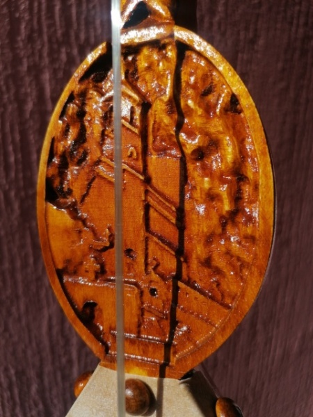 Gusle - Orao - Motiv na medaljonu iznad karlice: MANASTIR OSTROG - Img 8