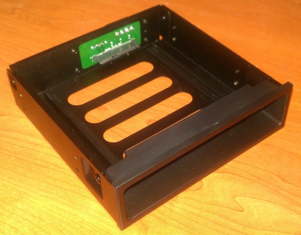 Cooler Master HAF X SATA Front HDD Dock (Pull Out Bay) - Img 4