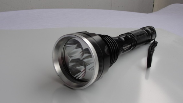 POLICE CREE XQ-Q2818-3xT6 LED Baterijska Lampa 30000W (lovački set) - Img 2