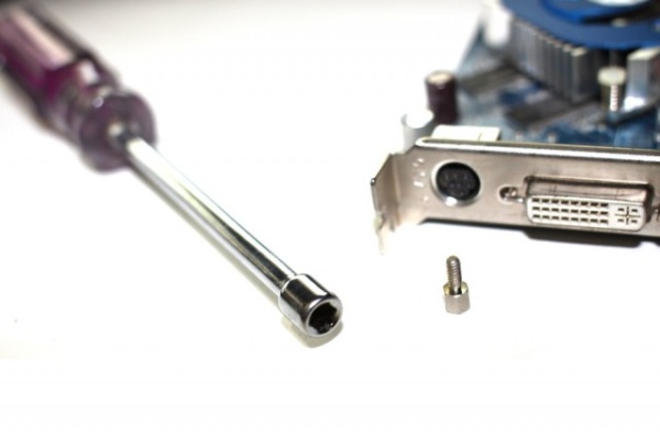 Graphics Card / Motherboard / M3 Hex Nut / Standoff Screwdriver - Img 3