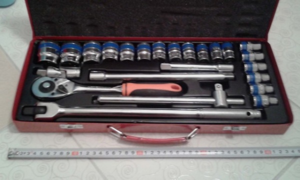HoYo Germany - Profesionalni komplet 1/2" gedora iz 24 dela u metalnoj kutiji - Img 2