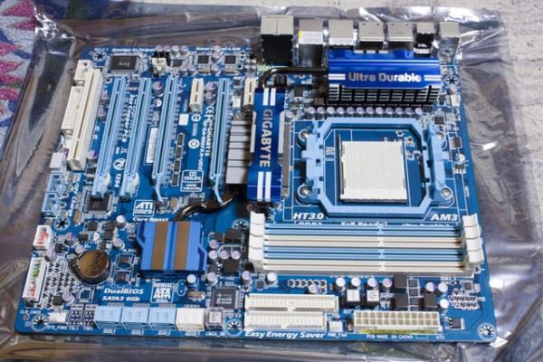 Quad Core PC Konfiguracija - Phenom II X4 975 Black Edition - Img 2