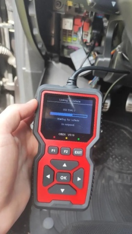 Profesionalna unapređena OBD2 / OBDII dijagnostika za automobile V519 / 2025
