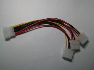 MOLEX 4-Pin 1-to-3 Splitter Power Cable (20cm) - Img 4