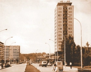 stari Beograd, ul. Pariske Komune 1965 god, uramljena slika 30x40cm i 40x50cm