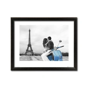 Eiffel kiss, framed picture