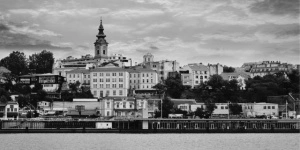 Pogled sa pristanista sepia