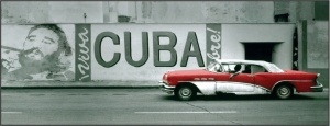 Cuba old red car, uramljena slika 30x70cm i 35x100cm