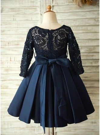 Girls lace dress with pleated skirt - Img 2
