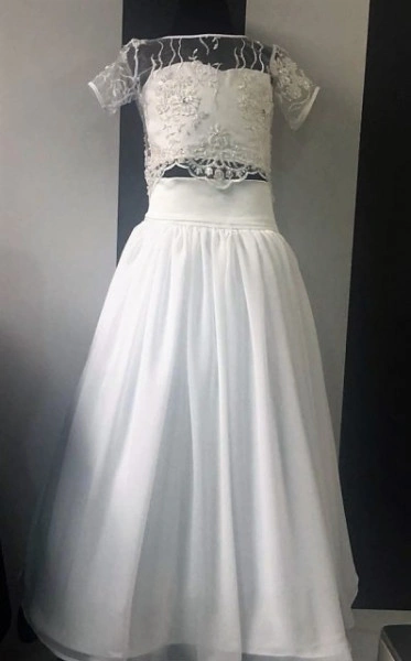 Lace set with pearls and chiffon - Img 2