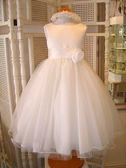 Tulle dress with white rose