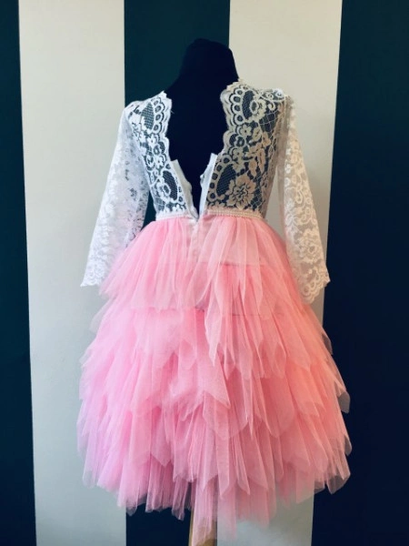 Tulle ruffles and lace dress - Img 2