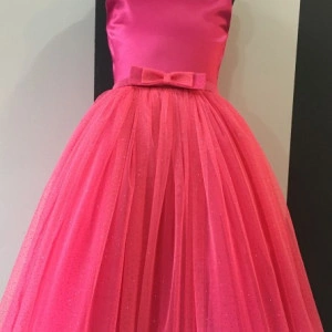 Shimmering dress with beautiful  waistline bow - Img 3