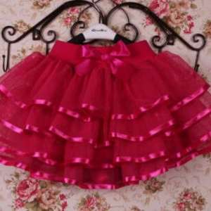 Fuchsia tutu skirt with satin lining