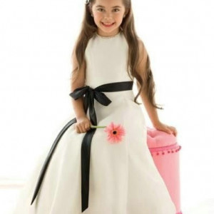 Girls elegant white dress