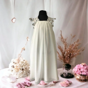 Chiffon and lace girls dress lined with satin