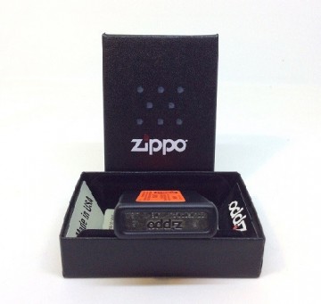 Зажигалка Zippo Trevco Trucker Babe - Img 4