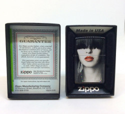 Зажигалка Zippo 28536 Red Lips - Img 2