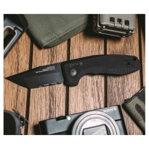 Cutit automat SOG TAC AU Compact Tanto Serrated 15-38-10-57, lama Tanto Cryo D2 partial zimtata, AU-XR Lock, maner din aluminiu, Tactical EDC Knife - Img 13