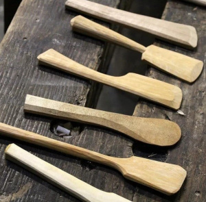 Set 2 linguri si spatula de cioplit din lemn de cires - Img 10