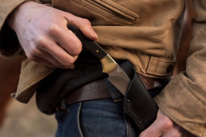 Cutit vanatoare Buck 113 Ranger Skinner 0113BRS-B, Lama 7.9 cm, lemn, teaca din piele - Img 6