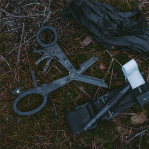 Foarfeca multifunctionala SOG ParaShears Black, 11 functii, Compound Leverage, foarfeca medicala de salvare cu husa nylon - Img 4