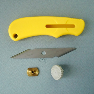 VS-1P Cutter/ cutit utilitar cu lama de inox, NT Cutter - Img 5