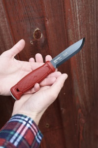 Cutit Morakniv Garberg Dala Red, lama otel carbon + CADOU kit supravietuire si cutit Companion Dala Red - Img 4