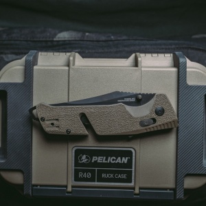 Cutit pliabil SOG Trident AT FDE Tanto 11-12-12-41, lama Tanto CRYO D2 Black TiNi, deschidere asistata S.A.T., AT-XR Lock, taietor de centura, spargator geam, maner GRN Flat Dark Earth - Img 9