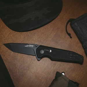 Cutit pliabil SOG Vision XR Straight 12-57-01-57, lama Tanto CTS XHP Black TiNi, XR Lock, Thumb Hole, maner G10 Black, EDC Tactical - Img 11
