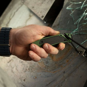 Cutit pliabil SOG Escape 2.0 Olive Drab 11-52-01-43, lama Clip Point AUS-8 partial zimtata, deschidere asistata, taietor centura, spargator geam - Img 9