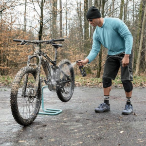 Solutie Moto Premium Pentru Curatat Insecte Rm 44 0.5L - Karcher - Img 4