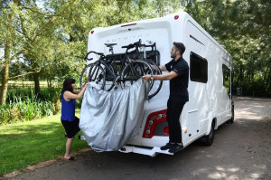Husa pentru 3-4 biciclete Oxford Aquatex Touring Premium, argintiu - Img 4